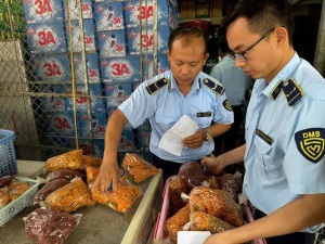 Ai kiểm soát chất lượng mỹ phẩm tự chế, thực phẩm nhà làm?